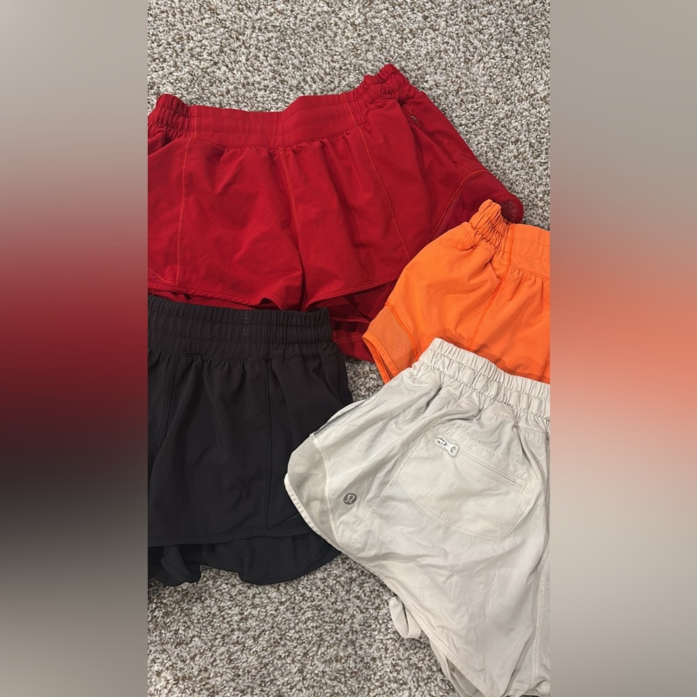 4 LULULEMON HOTTY HOT SHORTS